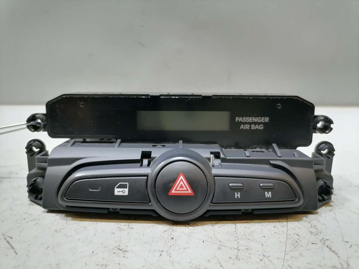 Hyundai IX20 Bj.2011 original Anzeige Uhr Display Armaturenbrett